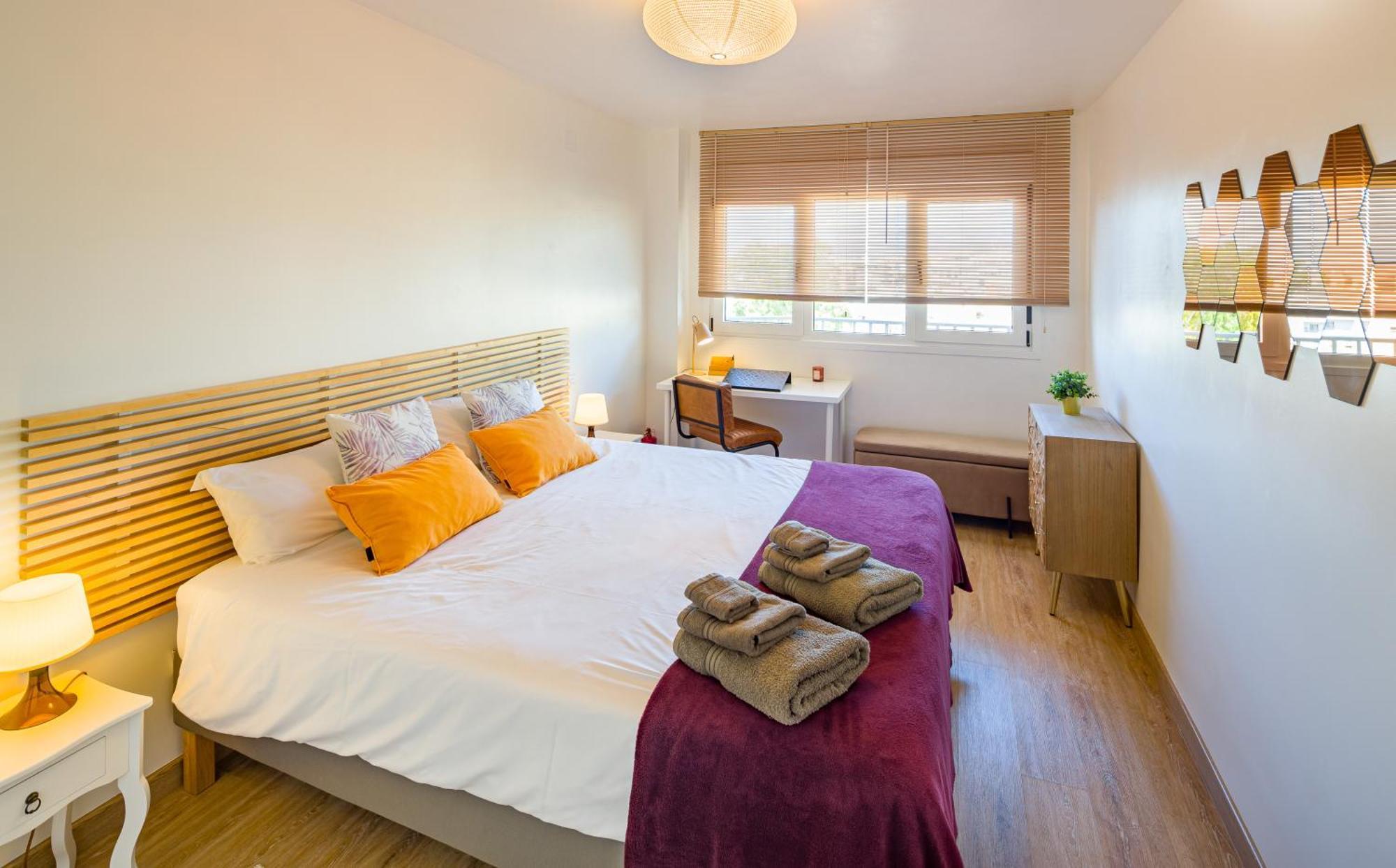 Center - Cute Quiet Close To The With Parking!! * Marbella